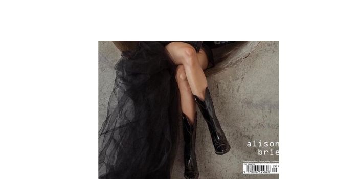 pics Alison Brie feet &legs