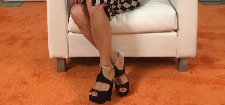 pics Sheryl Crow f feet & legs