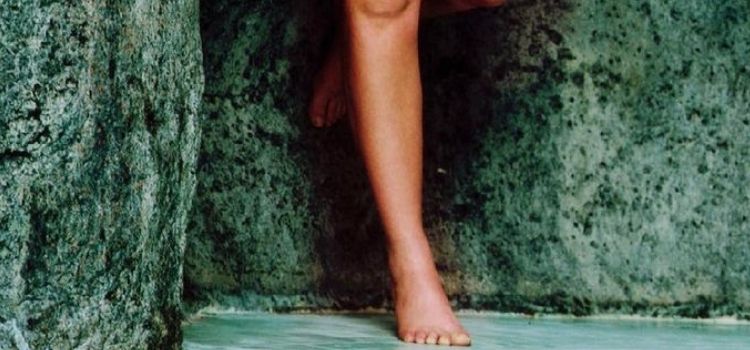 Pics Amanda Detmer Feet And Legs