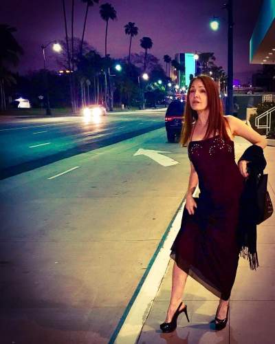 Pics Amy Yasbeck Feet And Legs
