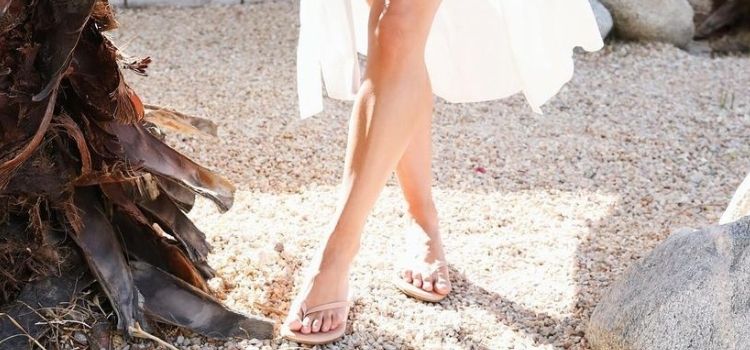 pics Andi Layne feet and legs