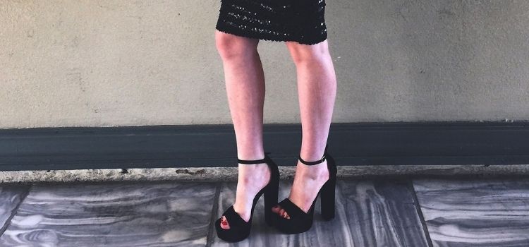 pics Willow Shields Feet and Legs