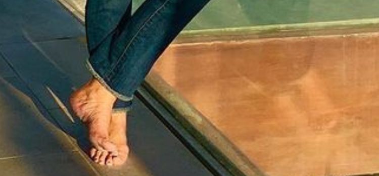 pics Jeanie Buss Feet and Legs 1